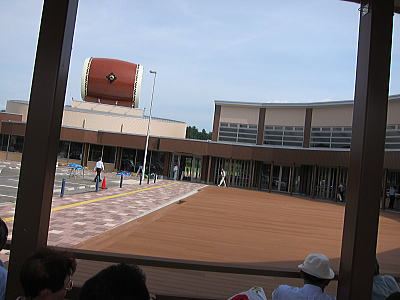 mai04.jpg
